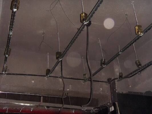 Suspended Spring Vibration Absorber Component Interior Metal Hanger Clip